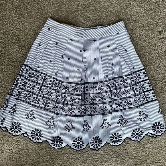 Talbots Black and White Embellished A-Line Skirt - Picture 2 of 4